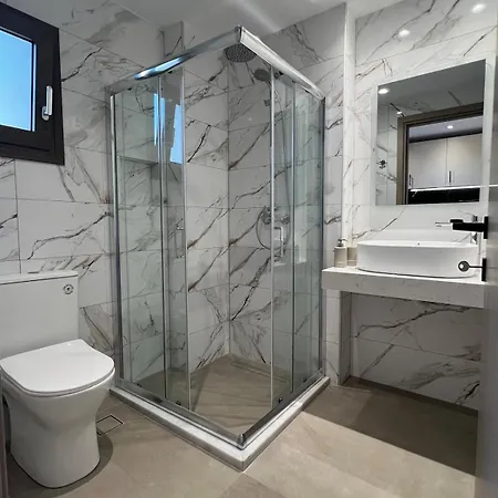 Апартаменты Deluxe Modern Apartment *